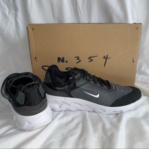 Nike React Live, men’s 12, new w/box black/white/dark smoke gray